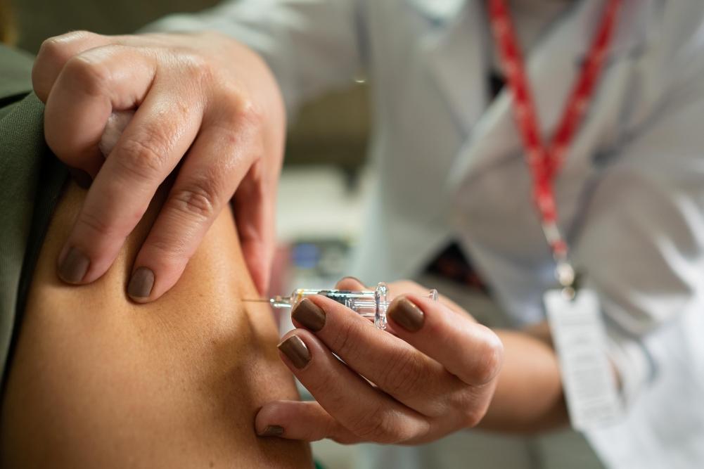 Baixa cobertura vacinal coloca o Brasil em risco