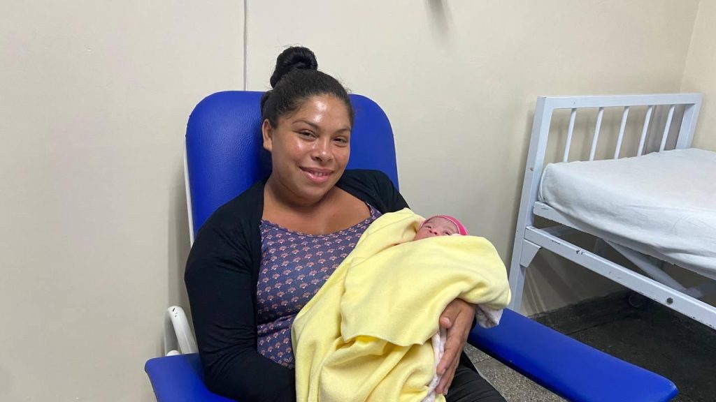 Jennifer é a primeira bebê de 2023 na rede pública do Amazonas