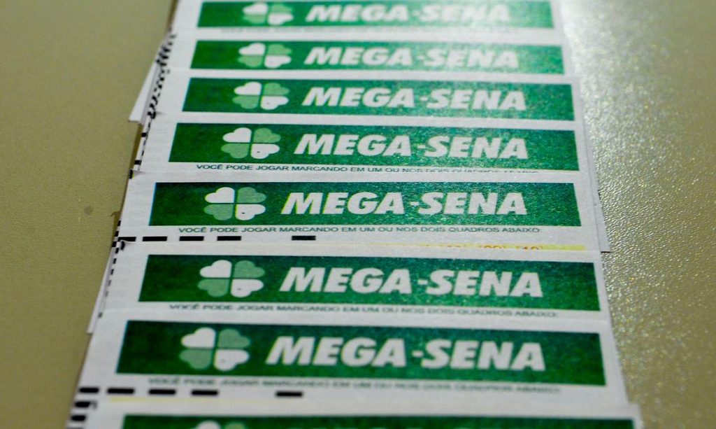 Sem vencedores, prêmio da Mega-Sena acumula em R$ 63 milhões