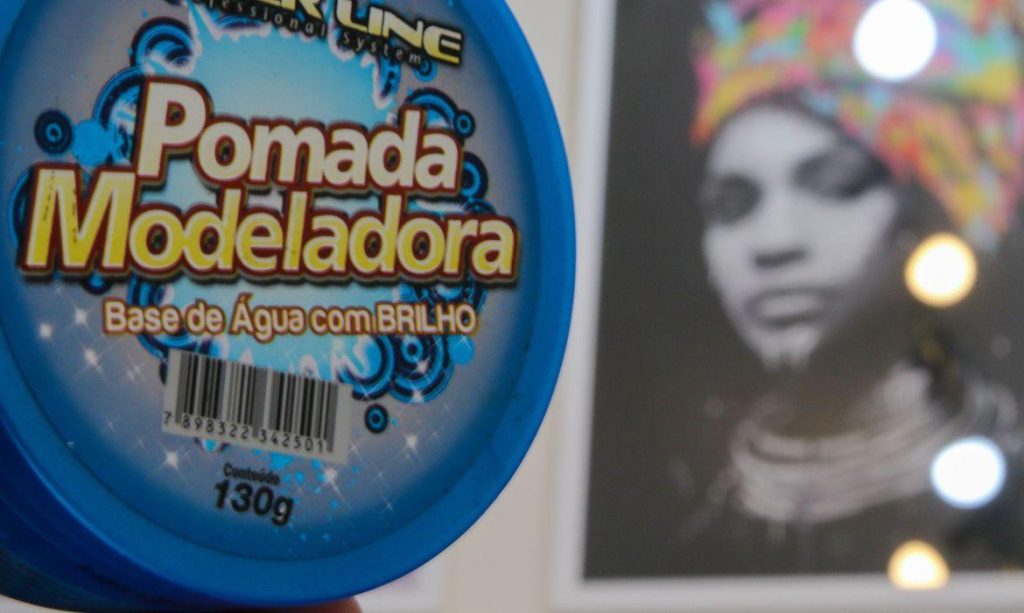 Proibida a venda de todas as pomadas para modelar e trançar cabelos