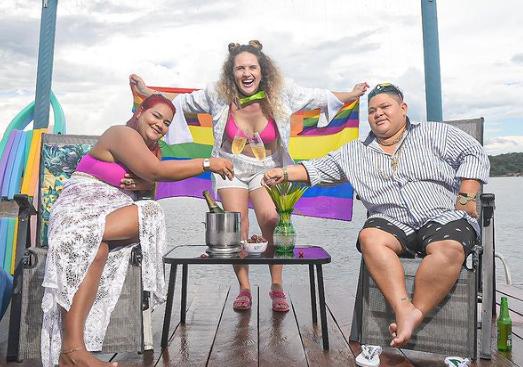 Cantora e influencer lançam música ‘Chama Pai’
