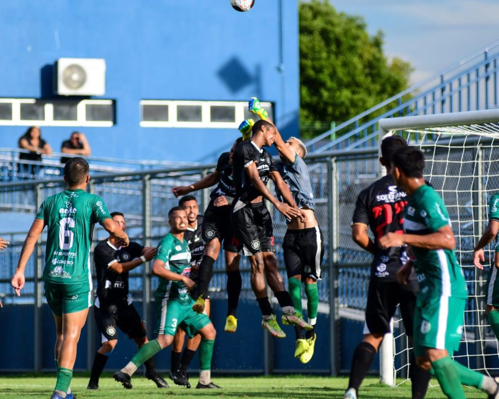 Goleiro do Iranduba dispara contra arbitragem: ‘É sempre contra a gente’