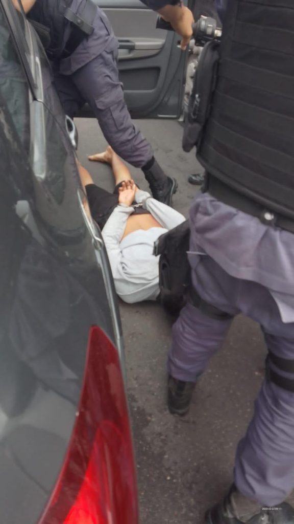 Dupla é presa suspeita de cometer arrastão em Manaus