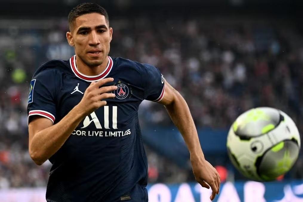 Jogador do PSG Achraf Hakimi é acusado de estupro na França