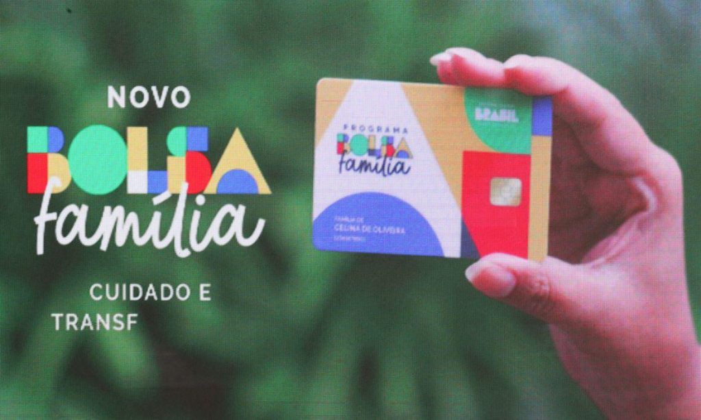 Caixa começa a pagar Bolsa Família com adicional de R$150
