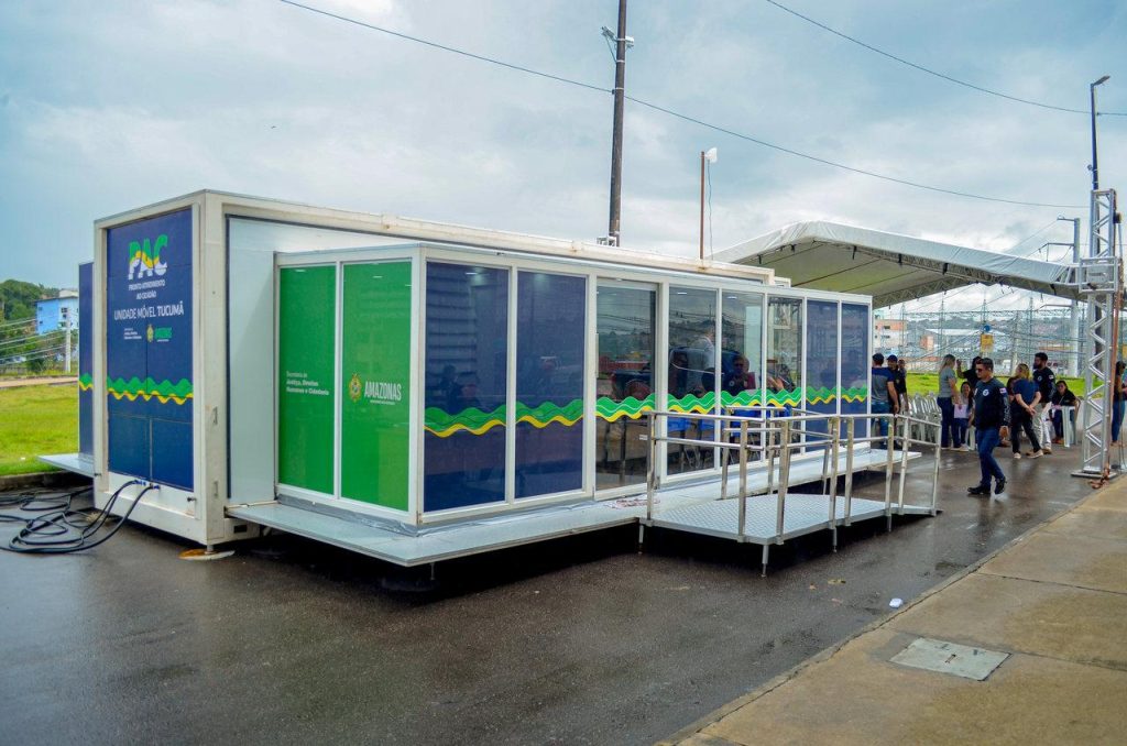 Unidade Móvel do PAC é instalada na zona leste de Manaus