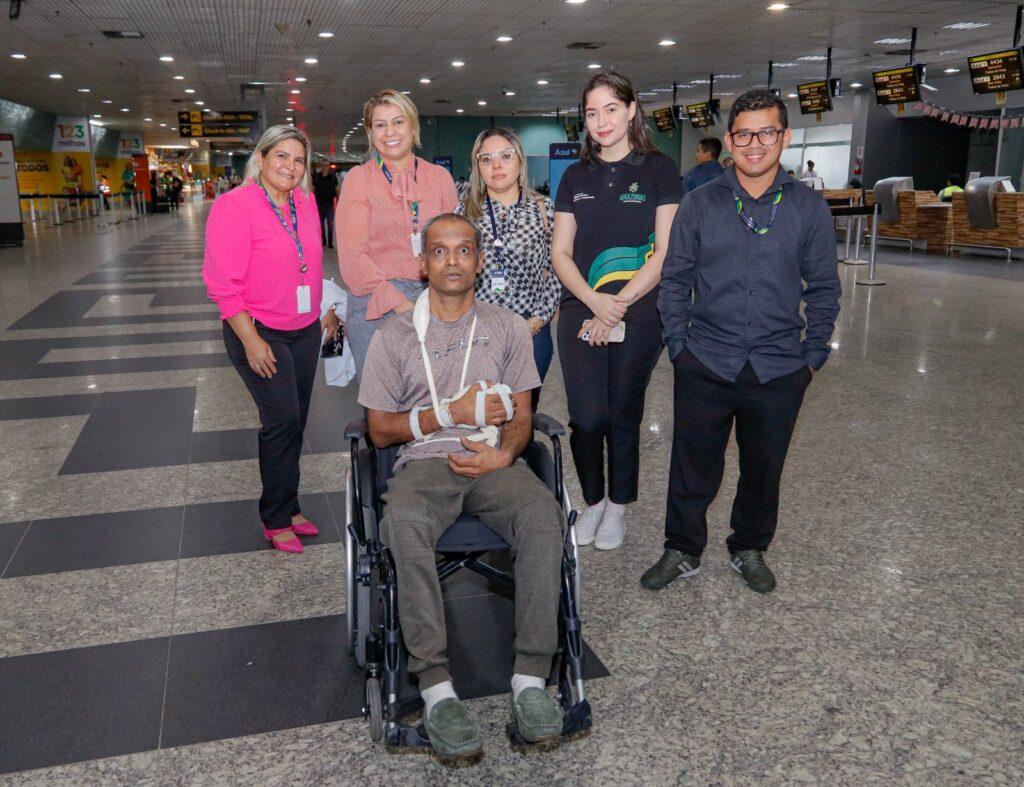 Migrante indiano recebe apoio para tratamento no Amazonas e volta para casa