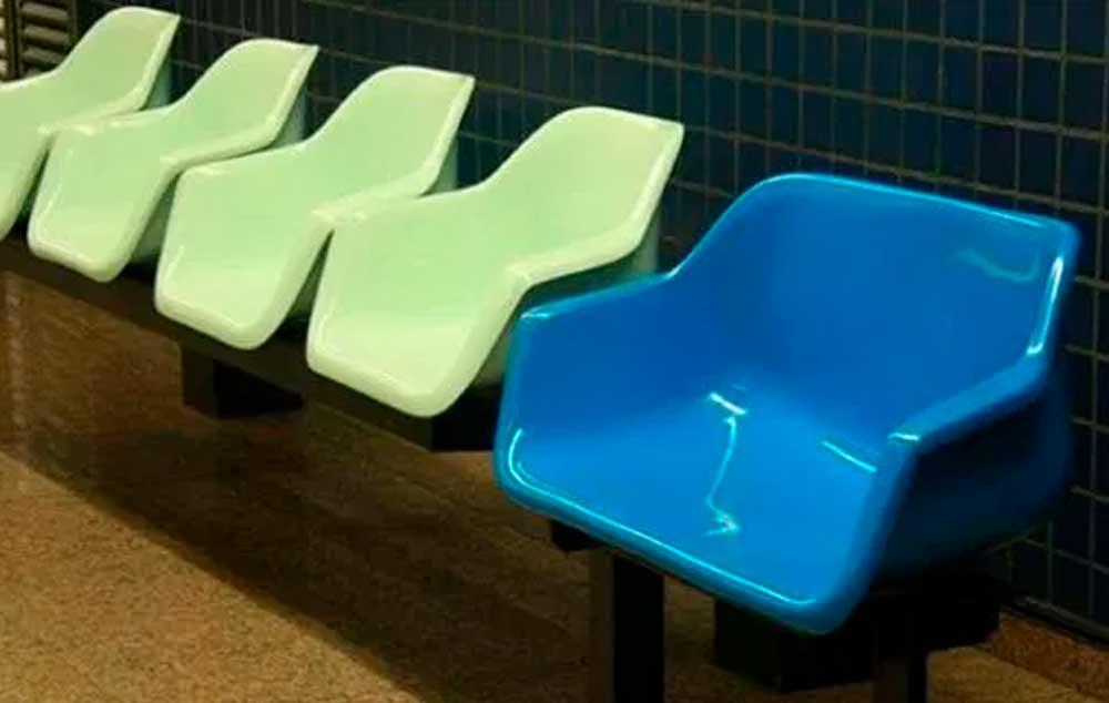 Assentos para obesos em sala de aula