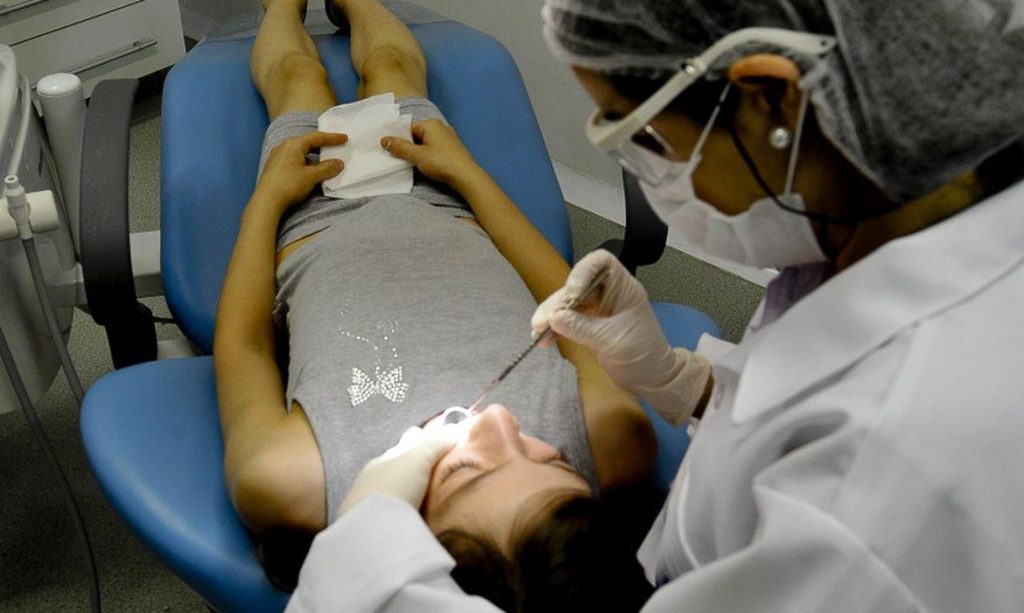 Dentista realiza acordo no TRT-11 de R$ 160 mil após alegadas violações de direitos trabalhistas