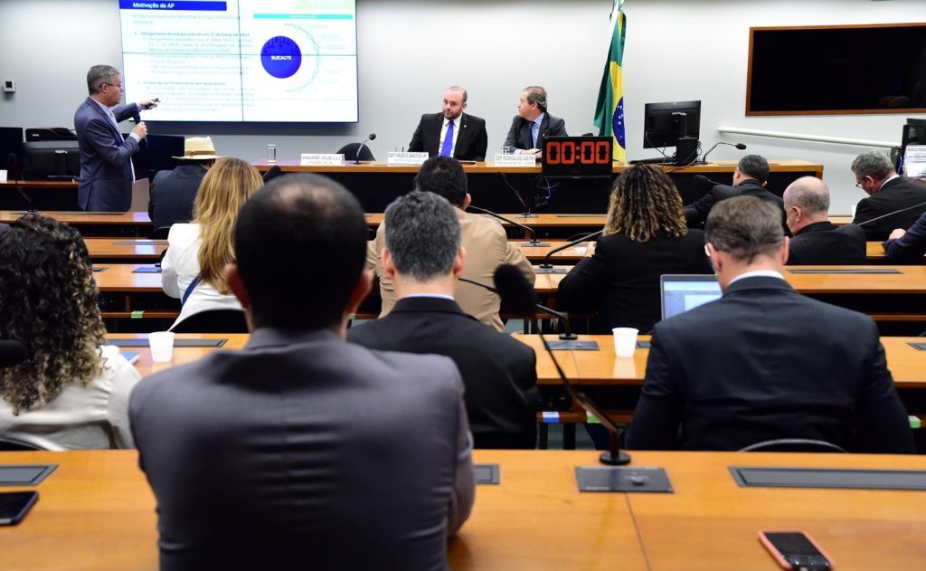Aneel afirma que Amazonas Energia atende aos parâmetros regulatórios
