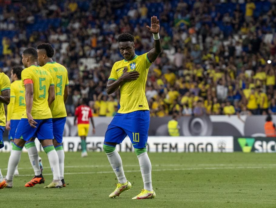 Brasil vence Guiné por 4 a 1