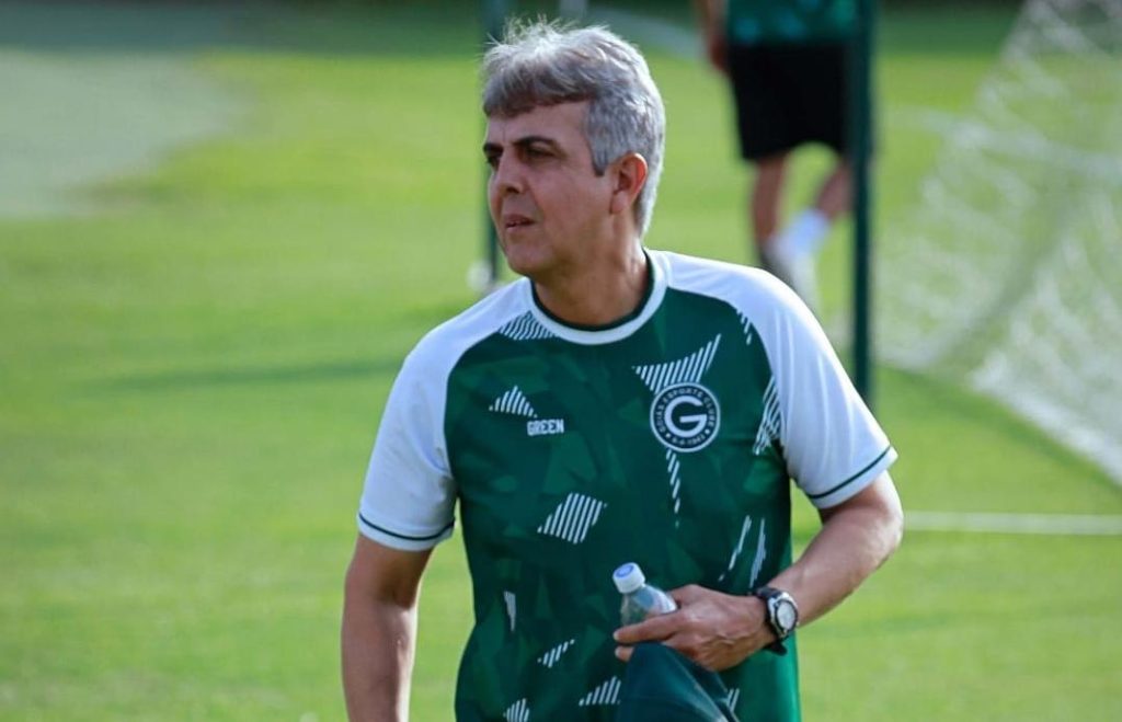 Emerson Ávila é demitido e se despede do Goiás