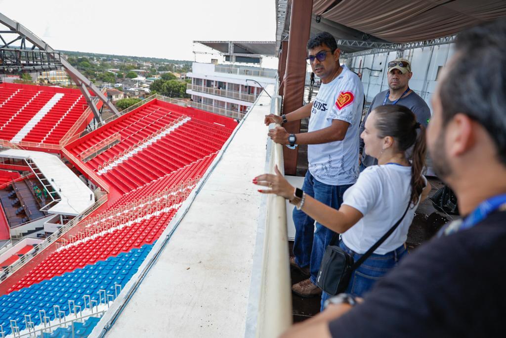 Obra de reforma e adequação do Bumbódromo é vistoriada por membros do Estado