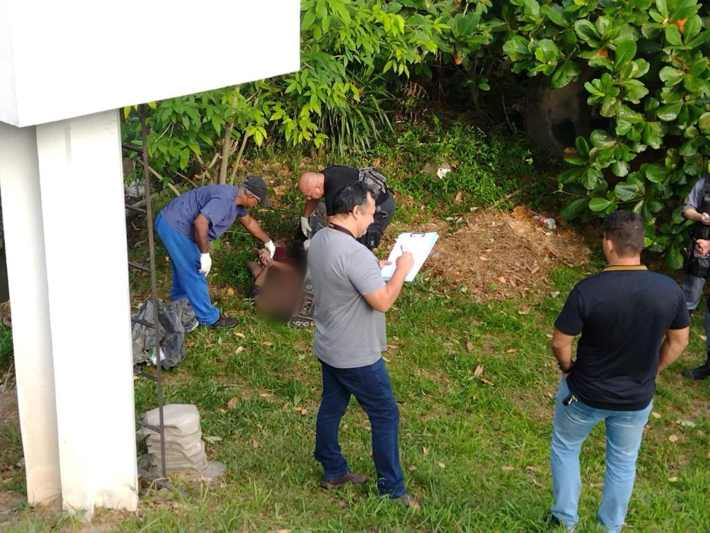 Corpo é encontrado boiando em igarapé de Manaus