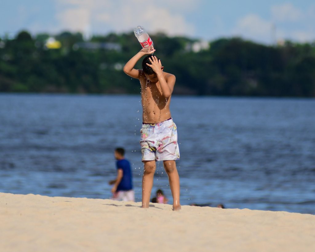 Aumento de temperatura no Amazonas requer maior cuidado com crianças e pessoas com doenças de pele