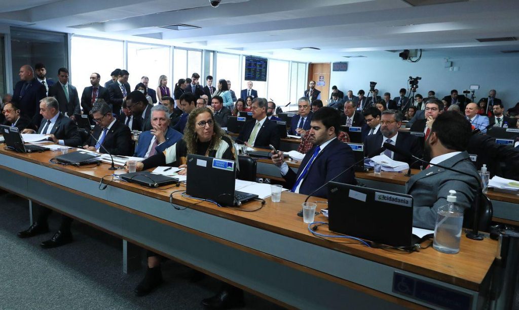 Legislativo precisa respeitar o decoro