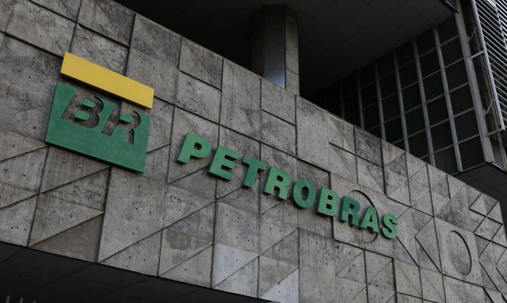 Federação Nacional dos Petroleiros questiona 10 casos de assédio sexual comprovados pela Petrobras