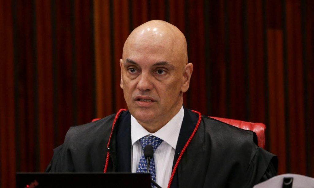 PF identifica agressores que hostilizaram Alexandre de Moraes e família do ministro em Roma