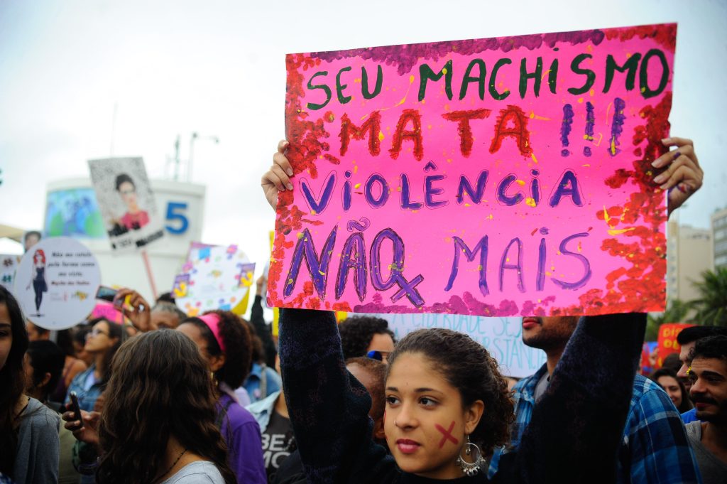 A cada 4 horas uma mulher é vítima de violência no Brasil