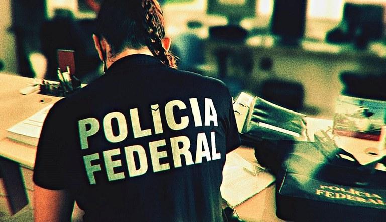 Homem é preso em flagrante tentando receber encomendas com droga escondida nos Correios