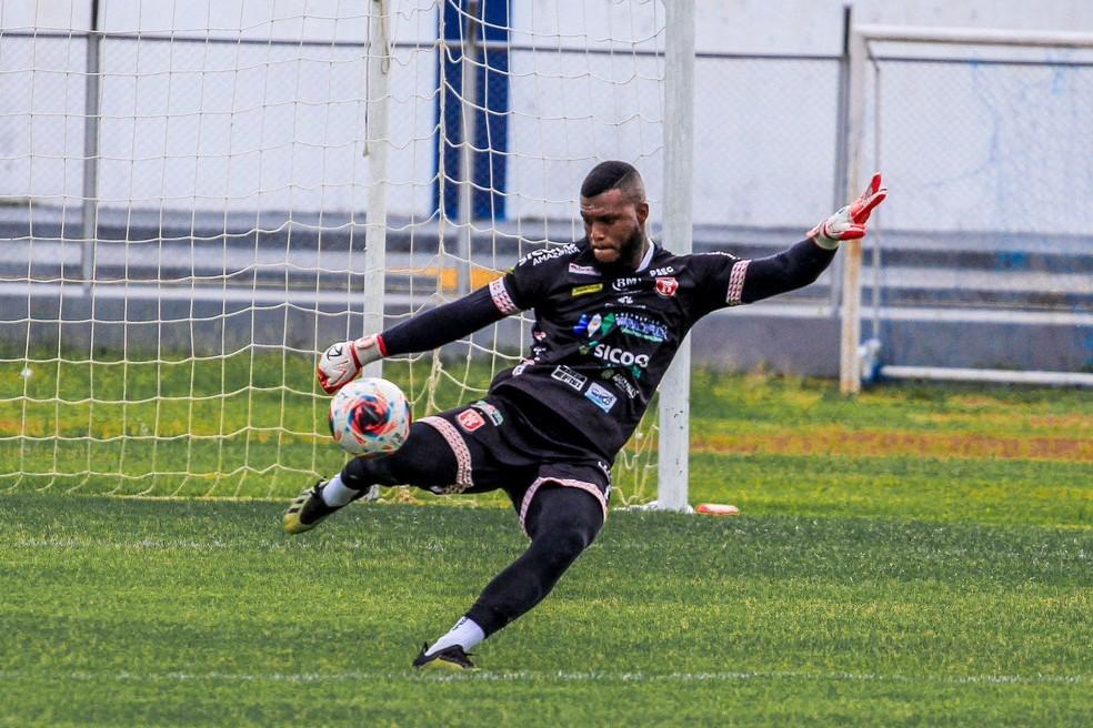 Goleiro Waldson aposta em fator casa: “Temos a nossa força”