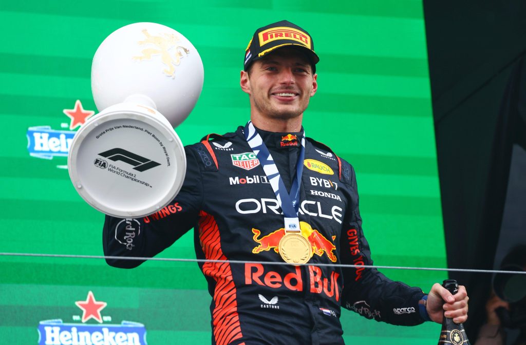 Verstappen vence GP da Holanda e chega a 9 vitórias consecutivas