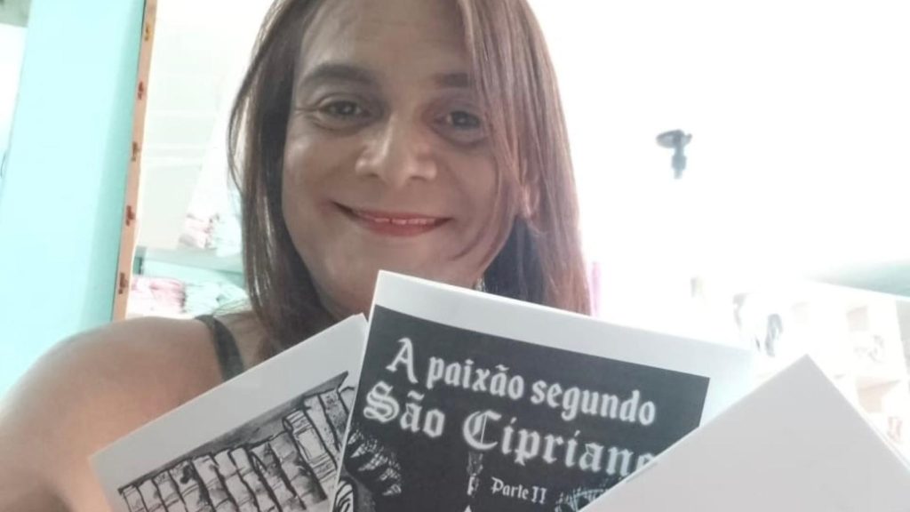 Desbravando as letras e as ruas de uma Manaus (Trans)formadora