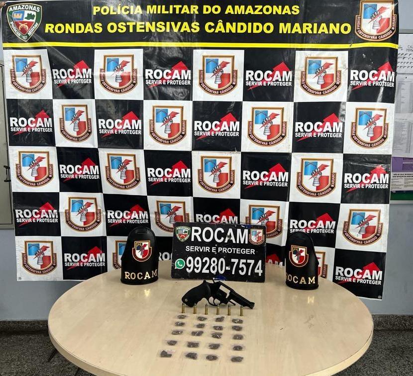 Homem é preso em flagrante com drogas e revólver em rua do Campos Sales