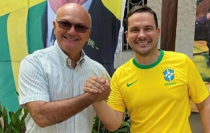 Juíza determina suspensão da expulsão de Coronel Menezes do PL