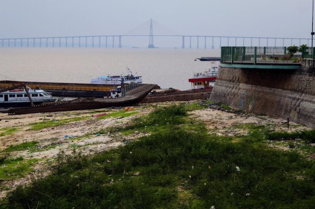 Seca extrema atrapalha ação de garimpeiros ilegais no Amazonas