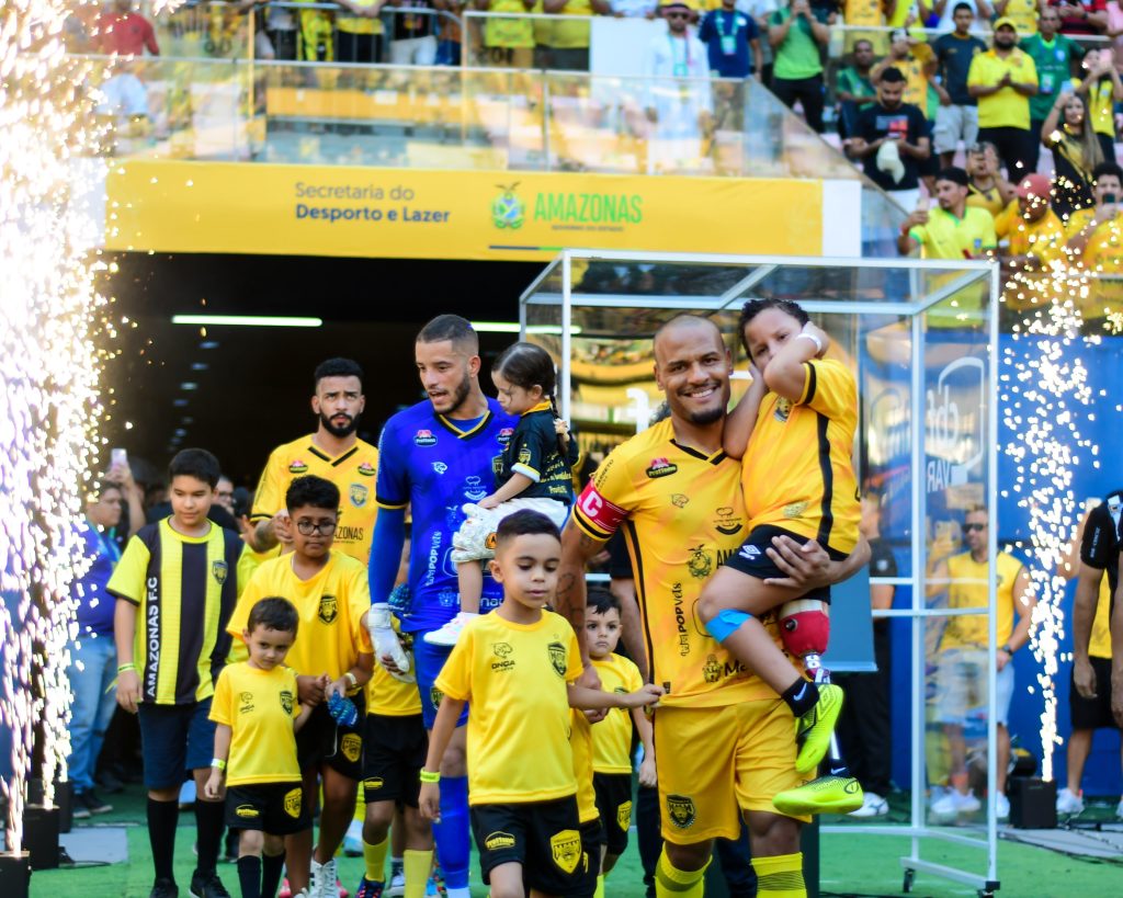 Capitão do Amazonas FC, Patric comemora acesso na Arena: ‘Todo mundo merece’