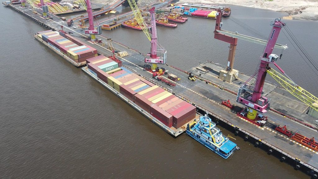 Porto Chibatão contribui para o abastecimento do Amazonas