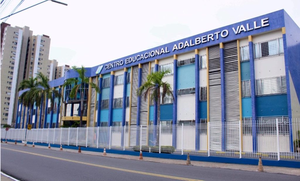 Centro Educacional Adalberto Valle: Educação baseada na formação integral