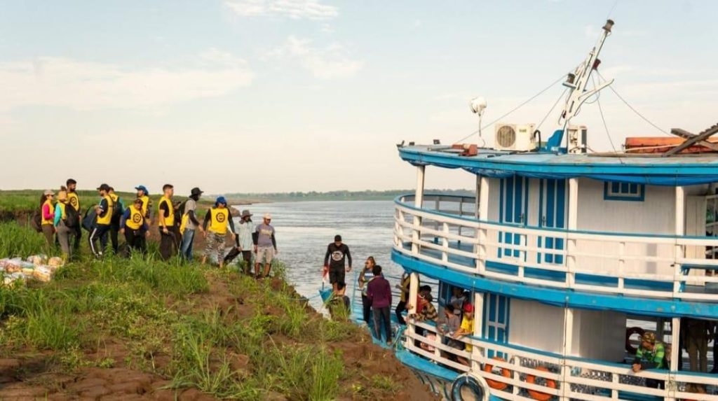 Campanha ‘SOS ribeirinhos e indígenas’, do MIR Centro-Sul, entrega cestas básicas e água no Amazonas