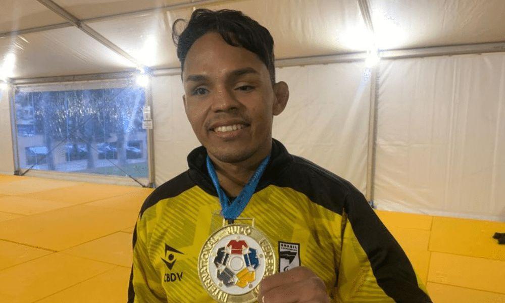 Vitória do esporte: amazonense é prata no Parapan após deixar crime e drogas