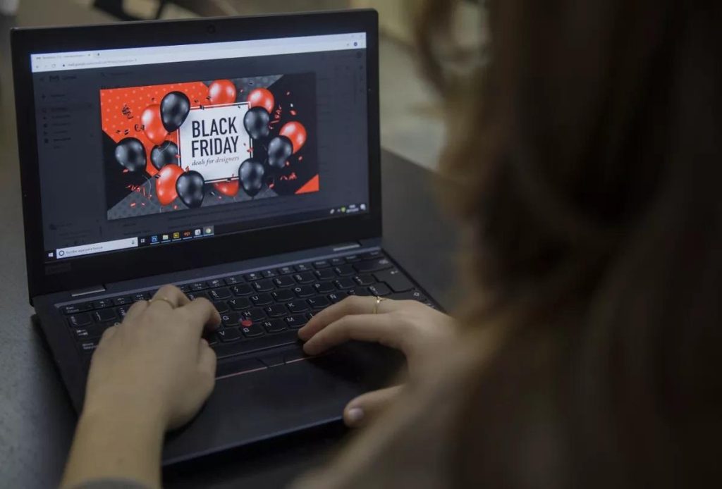 Black Friday: veja como evitar golpes na hora das compras