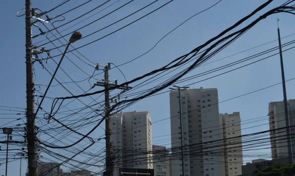 Aneel mantém bandeira tarifária verde para dezembro