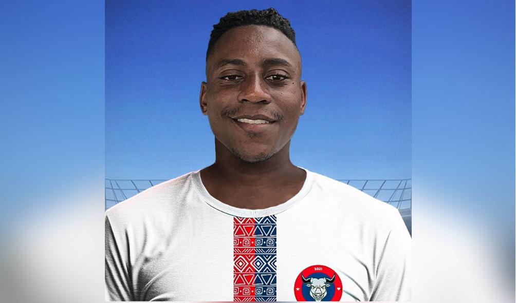 Goleiro Robert é anunciado pelo Parintins