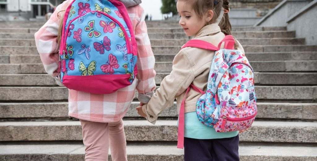 Campanha arrecada mochilas e material escolar para crianças do Lar Batista Janell Doyle