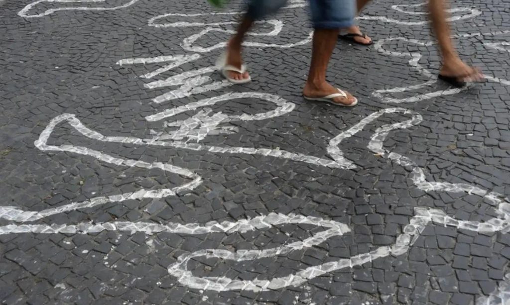 Submetidos à lógica da violêcia
