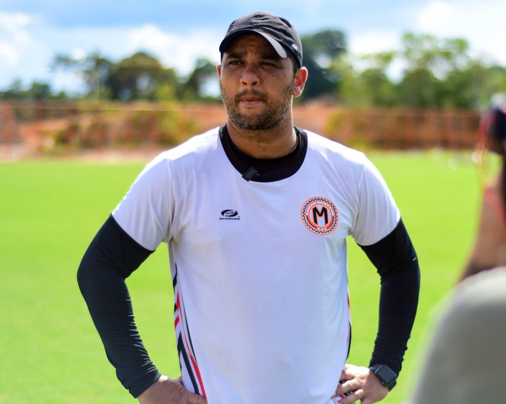 Mas já? Dico Woolley não é mais treinador do Manaura EC