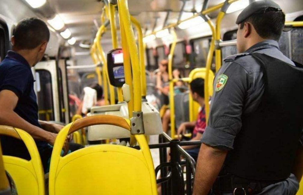 População é refém dos assaltos em ônibus