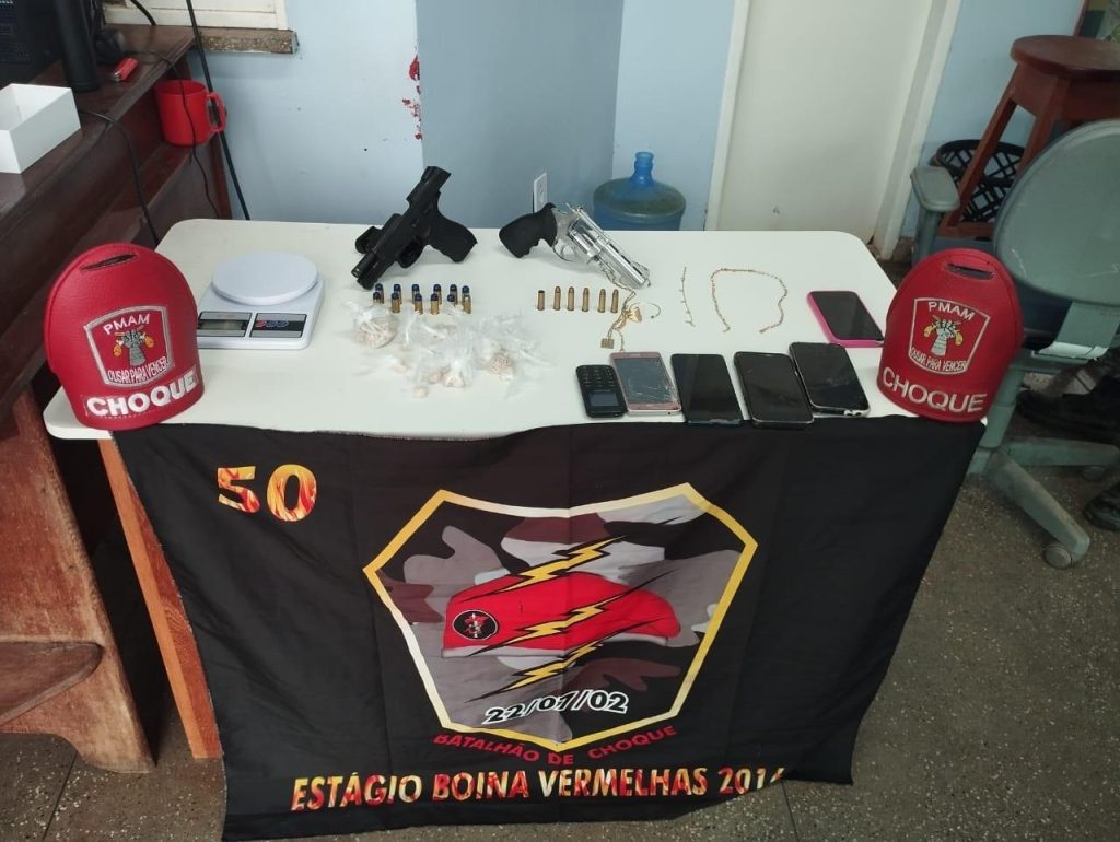 Mulher é presa com armas, drogas e munições, em Novo Aripuanã