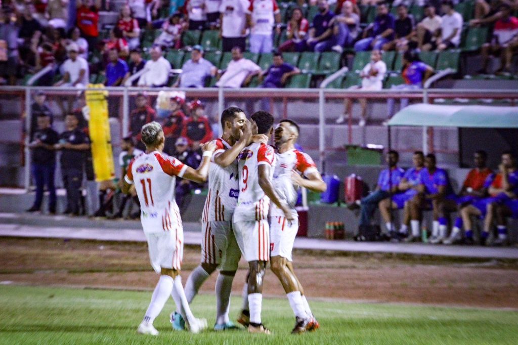 Princesa do Solimões derrota o invicto Parintins e vence a 1ª do returno