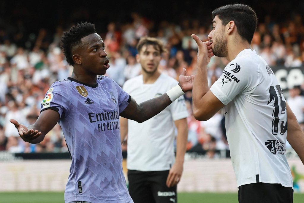 Racismo no futebol
