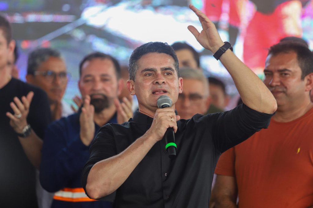 David lança pré-campanha no Morro da Liberdade