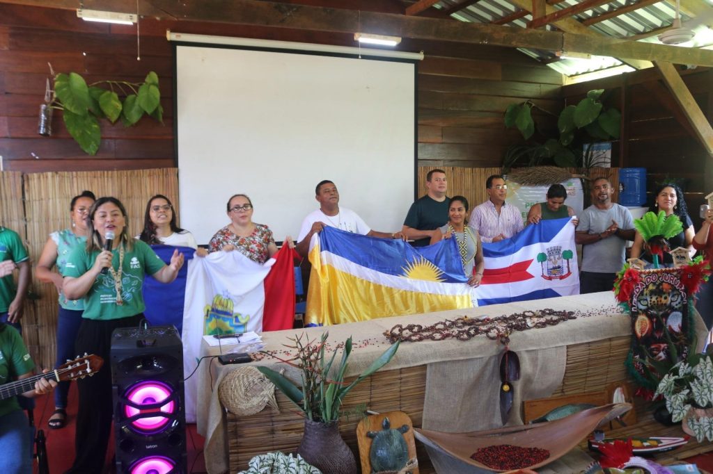 Jovens indígenas defendem legado de seus antepassados e proteção da floresta amazônica