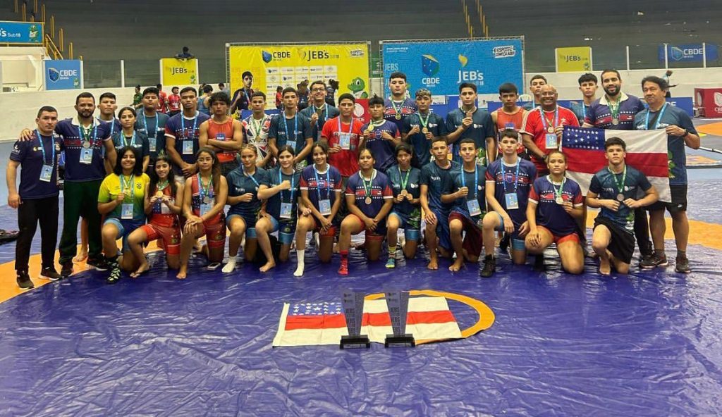 SELEÇÃO AMAZONENSE DE WRESTLING TRIUNFA NO BRASILEIRO ESCOLAR