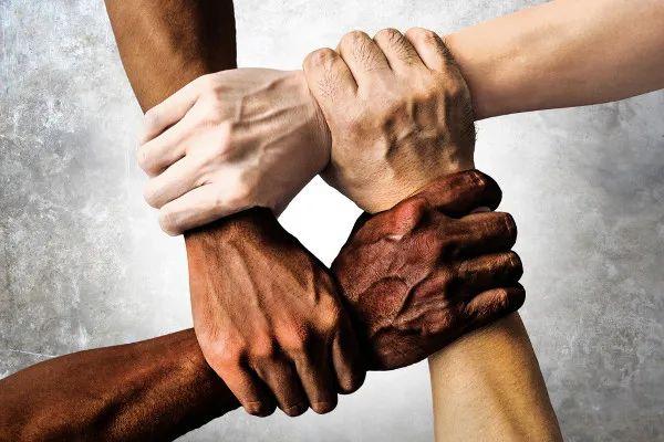Combate à desigualdade