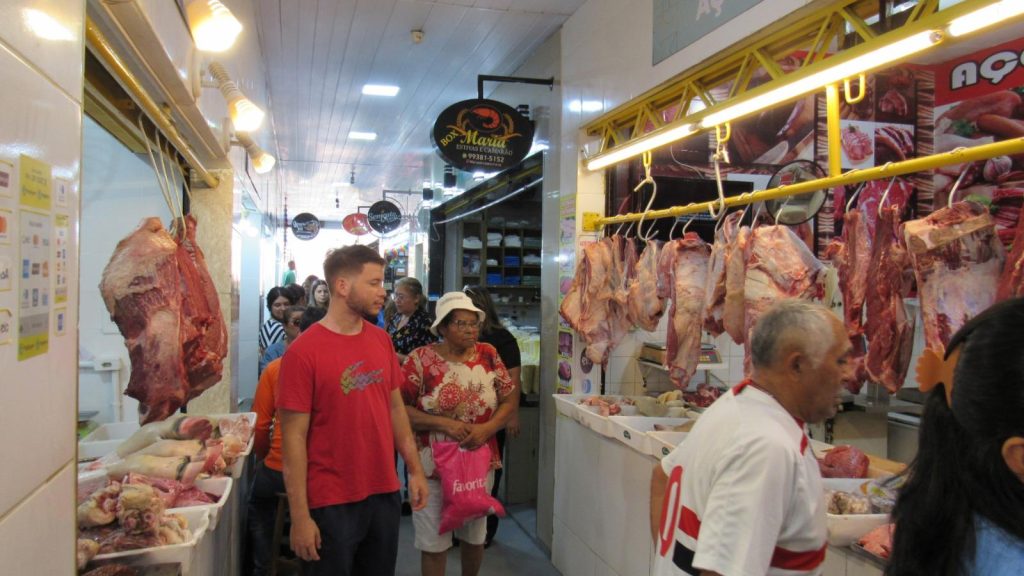 Feira do Alvorada 2 é reinaugurada após reforma